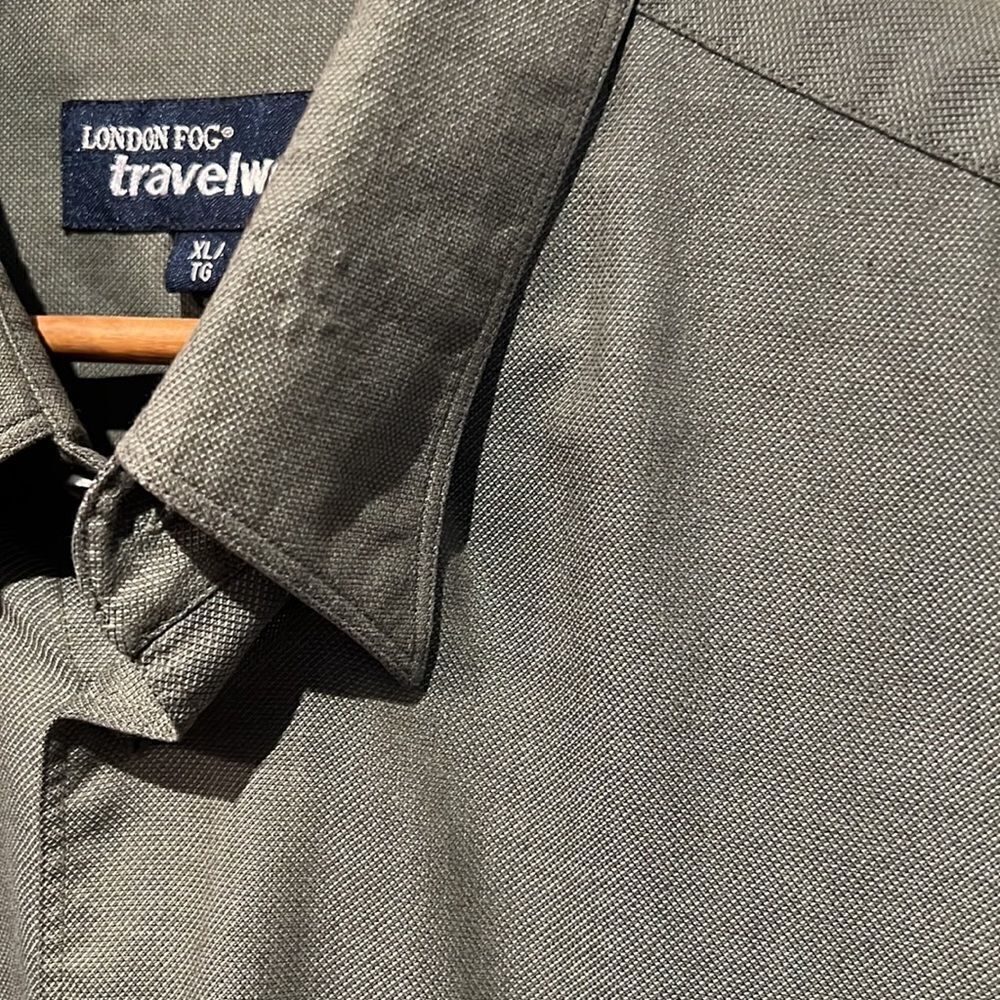 London‎ Fog Men’s Travel Wear Button Down Shirt Size XL - Picture 6 of 9